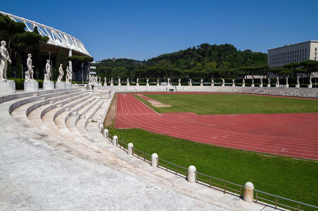 Rooman EM-kisat 2024 j&auml;rjestettiin Foro Italicon urheilukompleksissa. Ranskalaisjuoksijan vedonly&ouml;ntirikkomus liittyi n&auml;iss&auml; kisoissa k&auml;ytyyn 3 000 metrin esteiden finaaliin. Kuva: Adobe Stock