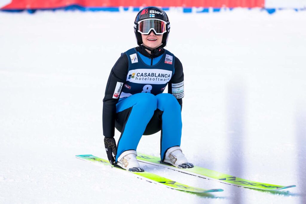 Minja Korhonen p&auml;&auml;see Salpaussel&auml;ll&auml; kilpailemaan omassa p&auml;&auml;laissaan &ndash; naisten yhdistetty n&auml;hd&auml;&auml;n Lahdessa nyt ensimm&auml;ist&auml; kertaa maailmancup-tasolla. Kuva: Stella Pictures / All Over Press